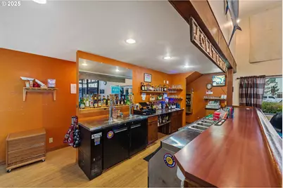 265 Central Ave, Coos Bay, OR 97420 - Photo 15