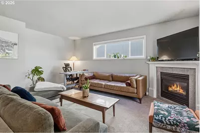 1924 SE Sherrett St, Portland, OR 97202 - Photo 3