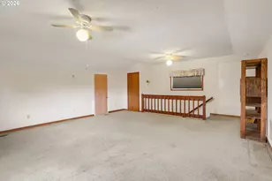 826 NE Hood St, Hillsboro, OR 97124 - Photo 21