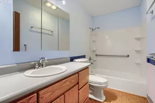 826 NE Hood St, Hillsboro, OR 97124 - Photo 19