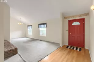 826 NE Hood St, Hillsboro, OR 97124 - Photo 3