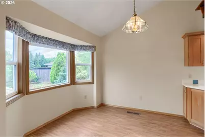826 NE Hood St, Hillsboro, OR 97124 - Photo 11