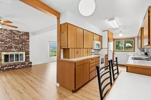 3503 Ehrck Hill Dr, Hood River, OR 97031 - Photo 5