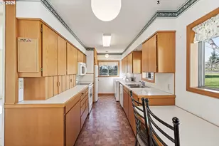 3503 Ehrck Hill Dr, Hood River, OR 97031 - Photo 7