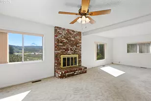 3503 Ehrck Hill Dr, Hood River, OR 97031 - Photo 15