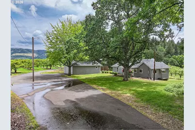 3503 Ehrck Hill Dr, Hood River, OR 97031 - Photo 31
