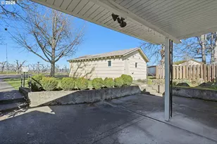 3503 Ehrck Hill Dr, Hood River, OR 97031 - Photo 3