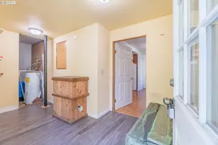 23939 Raze Rd, Elmira, OR 97437 - Photo 15