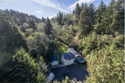 594 NE Newport Heights Dr, Newport, OR 97365 - Photo 23