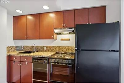 1005 SW Park Ave #703, Portland, OR 97205 - Photo 13