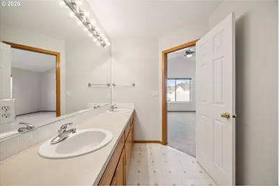 162 Alli Ct, Gladstone, OR 97027 - Photo 15