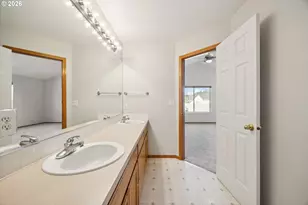 162 Alli Ct, Gladstone, OR 97027 - Photo 15