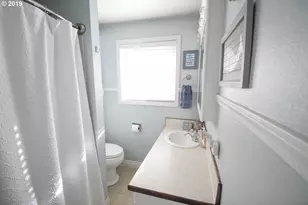 1412 T Ave, La Grande, OR 97850 - Photo 9