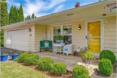 915 Madison St, Silverton, OR 97381 - Photo 3