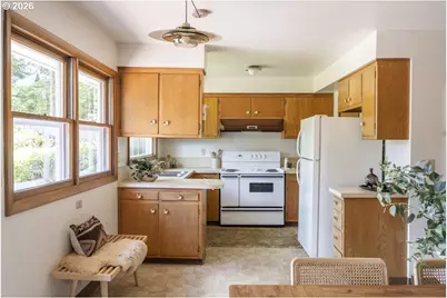 7650 SW 84th Ave, Portland, OR 97223 - Photo 11