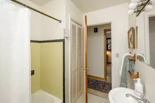 7650 SW 84th Ave, Portland, OR 97223 - Photo 21