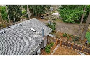 19138 Pilkington Rd, Lake Oswego, OR 97035 - Photo 45