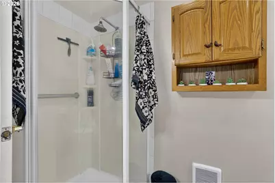 19138 Pilkington Rd, Lake Oswego, OR 97035 - Photo 23