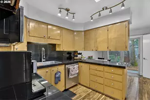 19138 Pilkington Rd, Lake Oswego, OR 97035 - Photo 13