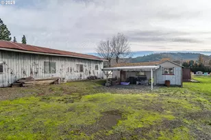 168 Breezy Ln, Roseburg, OR 97470 - Photo 11