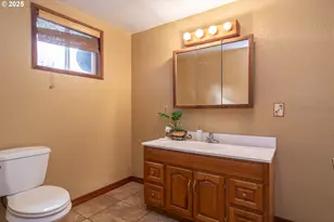 168 Breezy Ln, Roseburg, OR 97470 - Photo 33