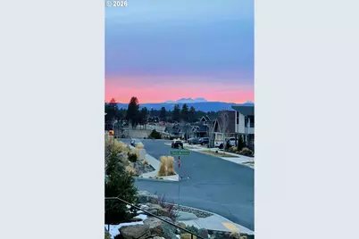 20637 SE Cougar Peak Dr, Bend, OR 97702 - Photo 23