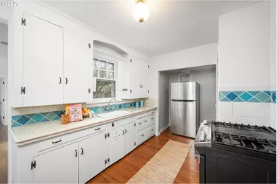 4542 NE 27th Ave, Portland, OR 97211 - Photo 9