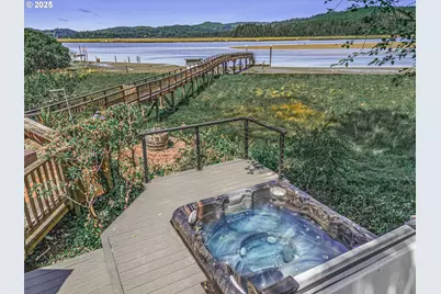 1050 SE Shady Cove Ln, Waldport, OR 97394 - Photo 5