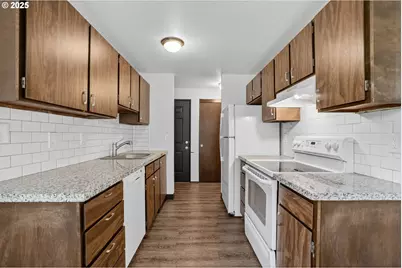 5170 NW Neakahnie Ave #1, Portland, OR 97229 - Photo 3