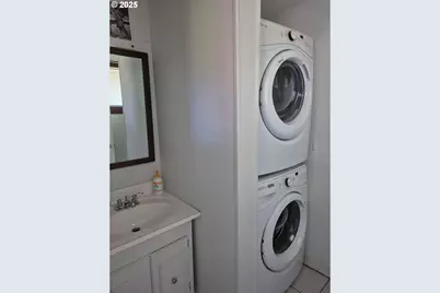 311 NW 58th St, Newport, OR 97365 - Photo 7