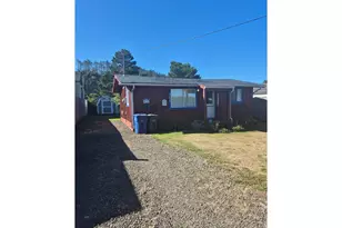 311 NW 58th St, Newport, OR 97365 - Photo 1