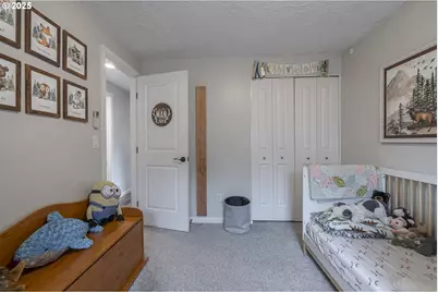 277 E 13th St, Lafayette, OR 97127 - Photo 21