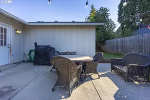 277 E 13th St, Lafayette, OR 97127 - Photo 29