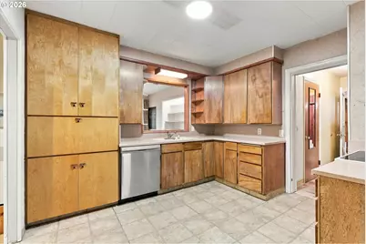 10593 SE 47th Ave, Milwaukie, OR 97222 - Photo 13