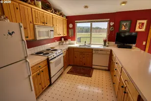 1684 Bz Glenwood Hwy, Glenwood, WA 98619 - Photo 7