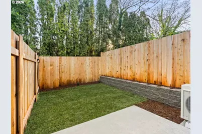 8207 SW 45th Ave, Portland, OR 97219 - Photo 11