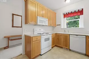 4588 SW 11th St, Gresham, OR 97080 - Photo 7