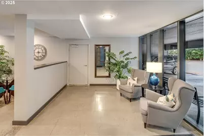 200 Burnham Rd #200, Lake Oswego, OR 97034 - Photo 7