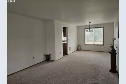 13001 NE 83rd St, Vancouver, WA 98682 - Photo 9