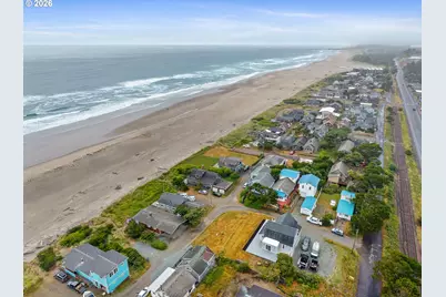1420 N Pacific Ln, Rockaway Beach, OR 97136 - Photo 5