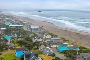 1420 N Pacific Ln, Rockaway Beach, OR 97136 - Photo 7