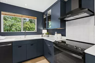 7331 SW 17th Dr, Portland, OR 97219 - Photo 9