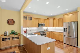 8914 SW Taylors Ferry Rd, Portland, OR 97223 - Photo 11