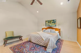 8914 SW Taylors Ferry Rd, Portland, OR 97223 - Photo 31
