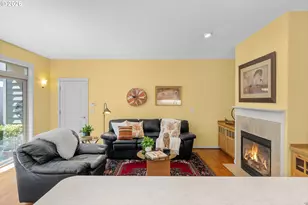 8914 SW Taylors Ferry Rd, Portland, OR 97223 - Photo 17