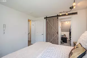 361 NE Village Squire Ave, Gresham, OR 97030 - Photo 15