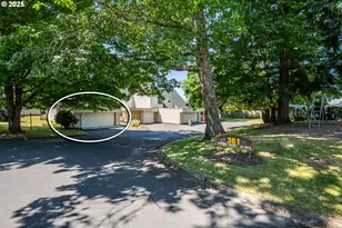 361 NE Village Squire Ave, Gresham, OR 97030 - Photo 31