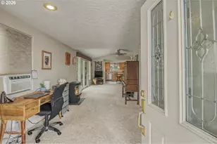 19609 NE Marine Dr, Portland, OR 97230 - Photo 3