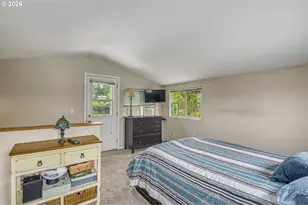 19609 NE Marine Dr, Portland, OR 97230 - Photo 17