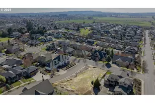 2683 NW Mt Hood, McMinnville, OR 97128 - Photo 21